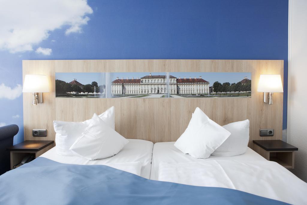 Hotel Blauer Karpfen Oberschleissheim Bilik gambar