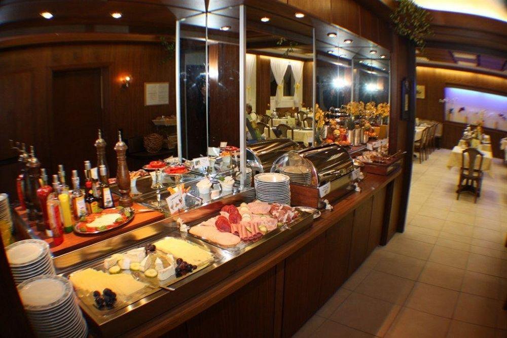 Hotel Blauer Karpfen Oberschleissheim Luaran gambar