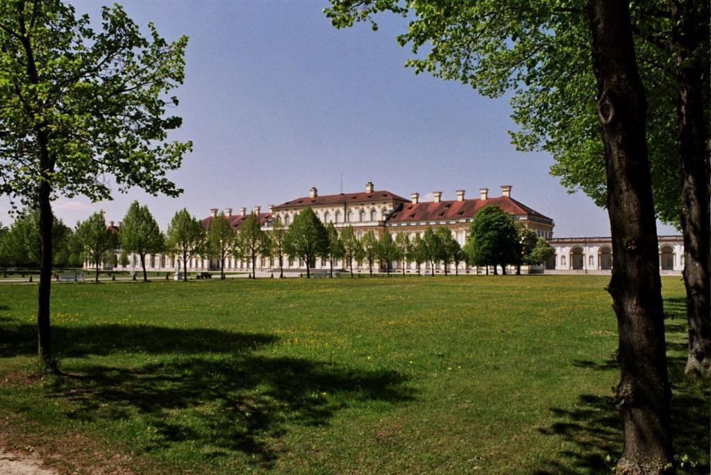 Hotel Blauer Karpfen Oberschleissheim Luaran gambar