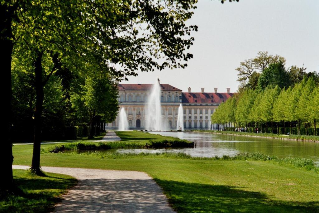 Hotel Blauer Karpfen Oberschleissheim Luaran gambar