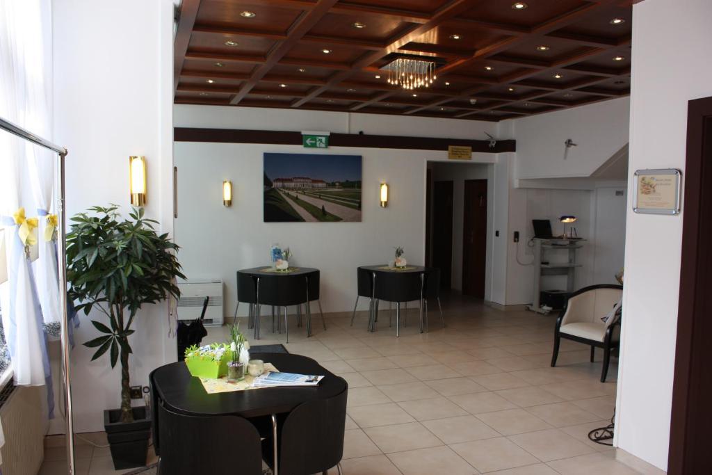 Hotel Blauer Karpfen Oberschleissheim Luaran gambar