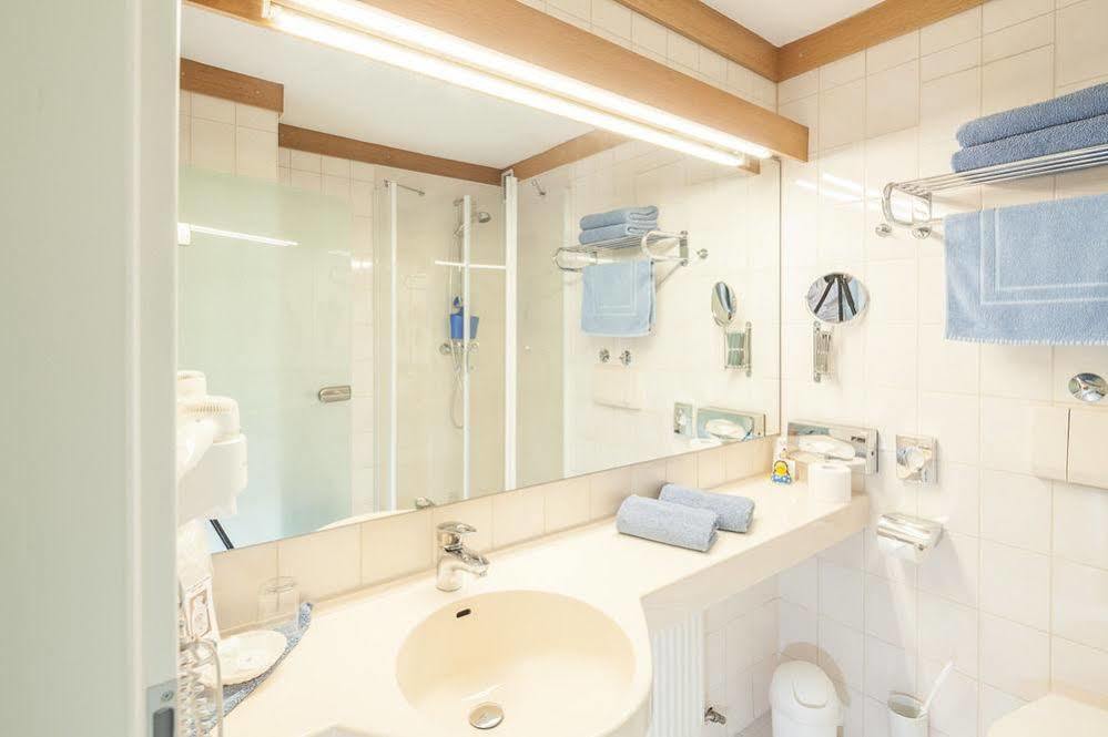 Hotel Blauer Karpfen Oberschleissheim Luaran gambar