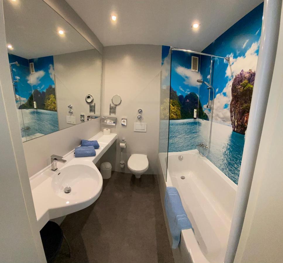 Hotel Blauer Karpfen Oberschleissheim Luaran gambar